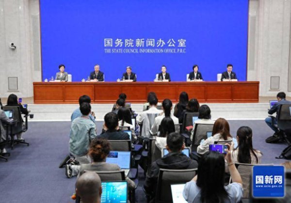 元宝枫资本 民营经济促进法明确：建立健全行政执法违法行为投诉举报处理机制